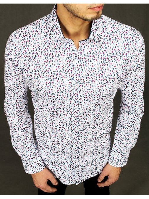 Bela srajca z modernim vzorcem
