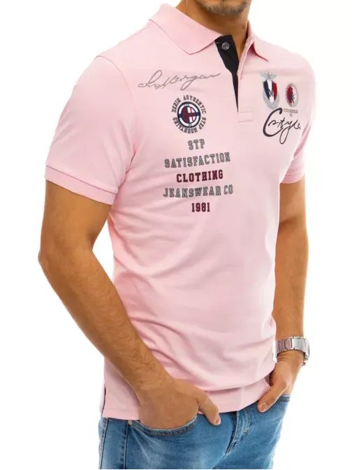 Rožnata polo majica v modnem dizajnu