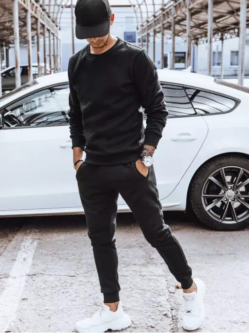 Modna moška trenirka v črni barvi