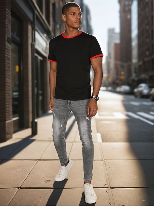 Udobna črna moška majica