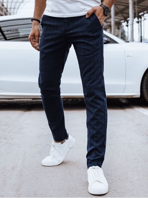 Modne granat hlače s karo vzorcem