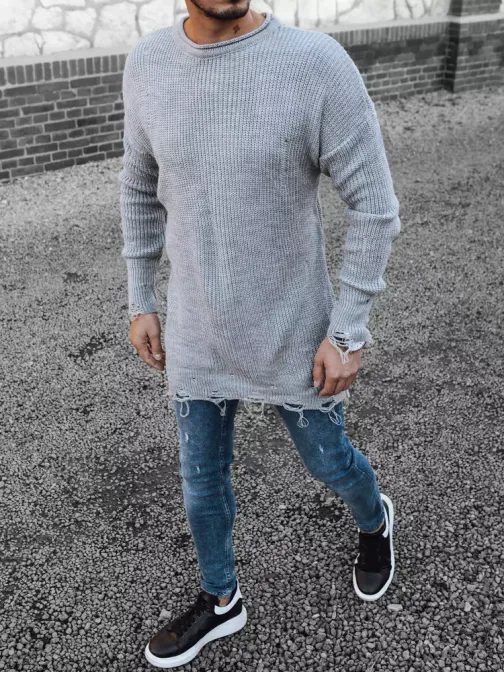 Stilski podaljšani pulover v svetlo sivi barvi