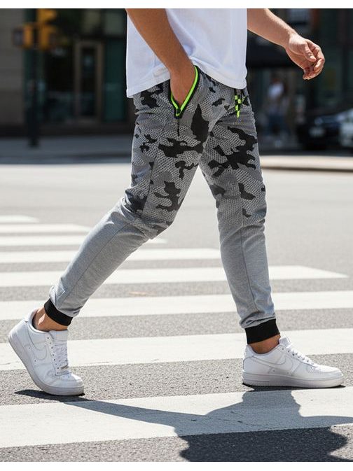 Svetlo siva maskirna stilska trenirka