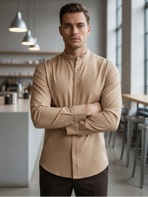 Brezčasna bež moška srajca z ovratnikom