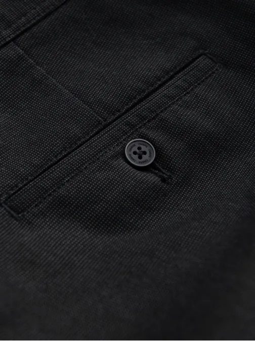 Moške črne klasične chinos hlače z nežno teksturo V5 PACP-0188