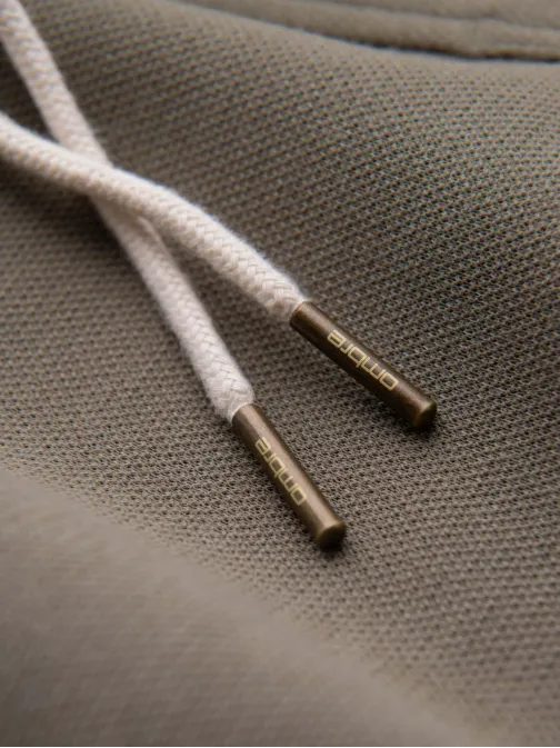 Pletene moške kratke hlače v barvi kaki V4 SRSK-0124