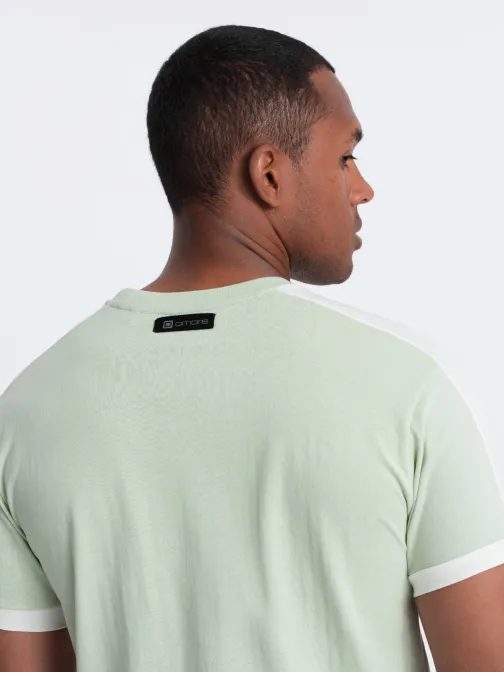 Edinstvena majica z našitkom v barvi mete V9 S1632