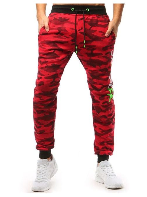 Rdeče maskirne športne hlače s potiskom