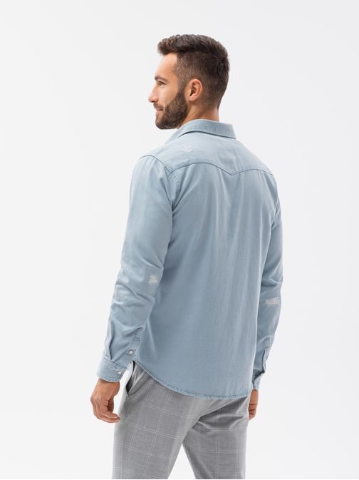 Trendovska srajca v svetlo modri barvi K567