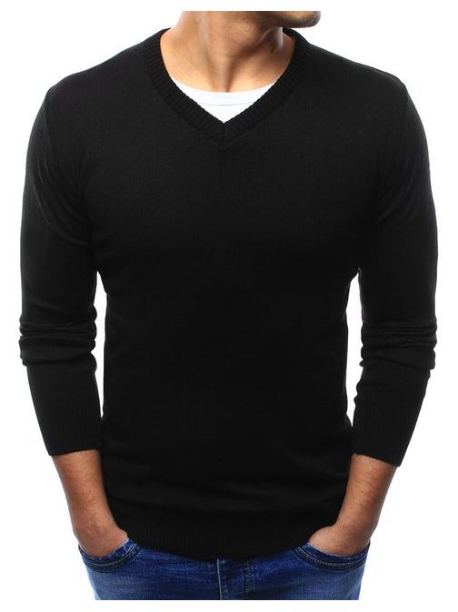 Klasičen črn pulover