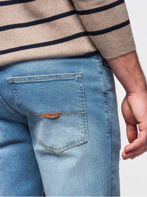 Privlačne svetlo modre moške kavbojke V1 PADP-0255