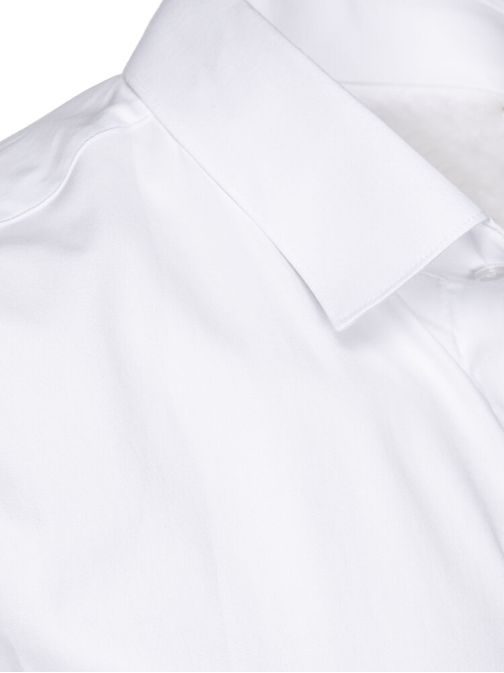 Osnovna bela srajca v elegantnem stilu