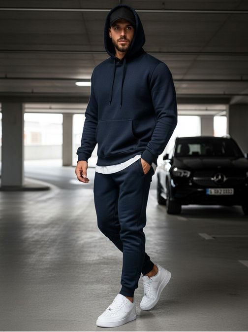 Granat trenirka preprostega dizajna