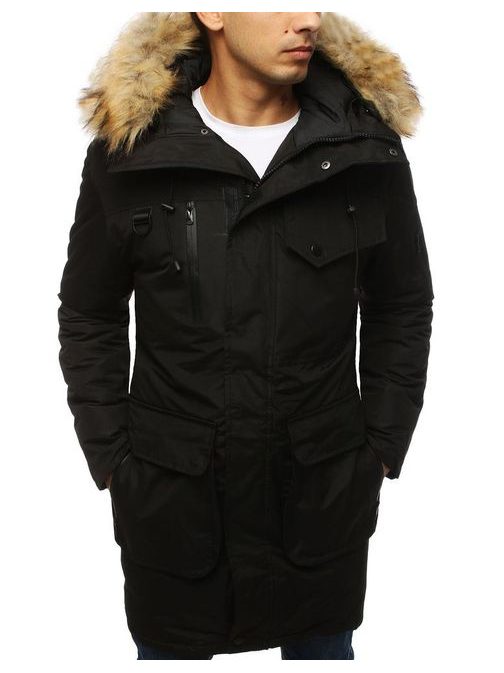 Popolna črna zimska jakna