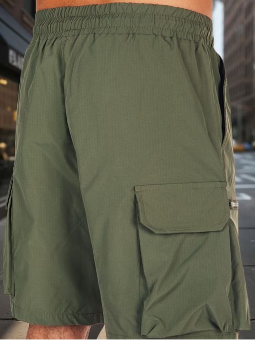 Modne zelene hlače z žepi