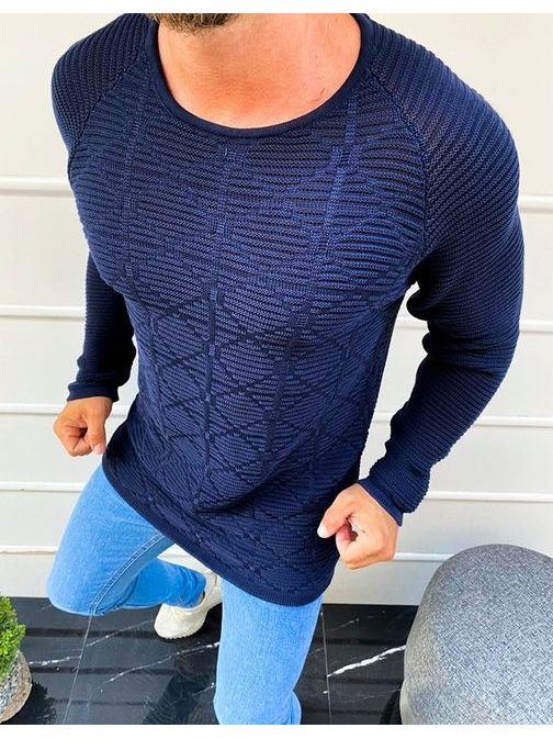 Granat pulover s čudovitimi šivi