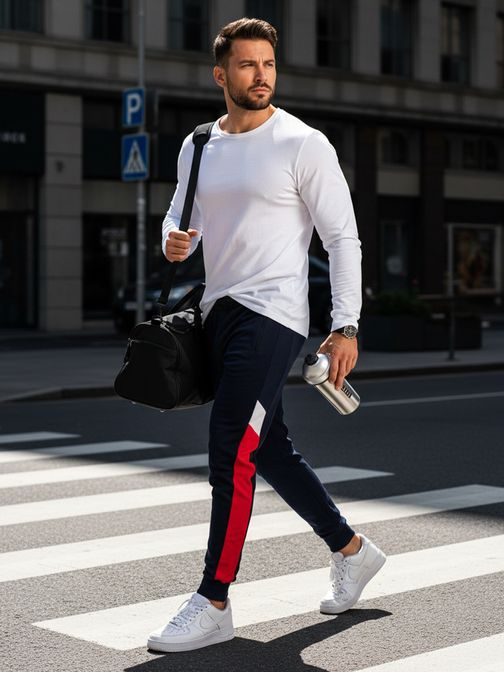 Trendovska trenirka v granat barvi