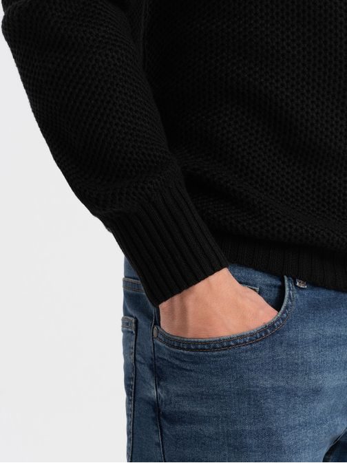 Eleganten moški pulover v črni barvi V3 SWZS-0105