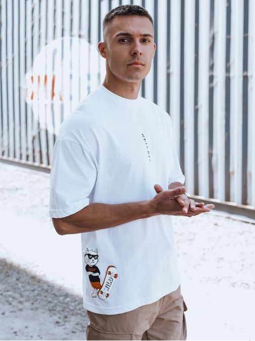 Edinstvena bela majica z napisi