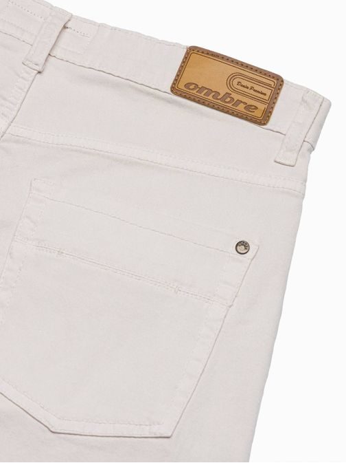 Udobne chinos hlače v svetlo bež barvi P990