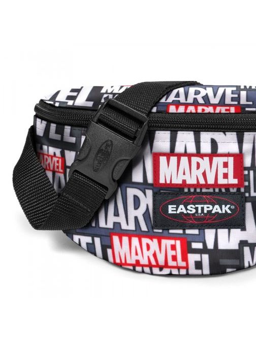 Pasna torbica v črni barvi Eastpak Marvel