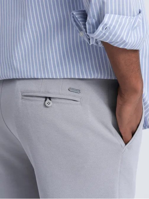 Sive kratke hlače iz strukturiranega blaga V4 SRCS-0126