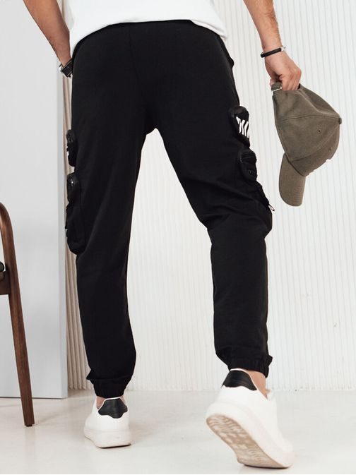 Brezčasne črne jogger hlače