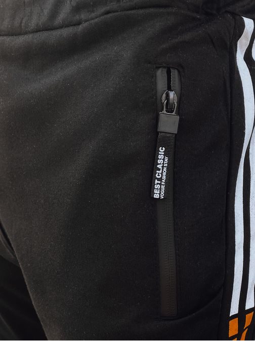 Trendi črne udobne trenirke