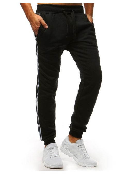 Črne hlače trenirke s črtami