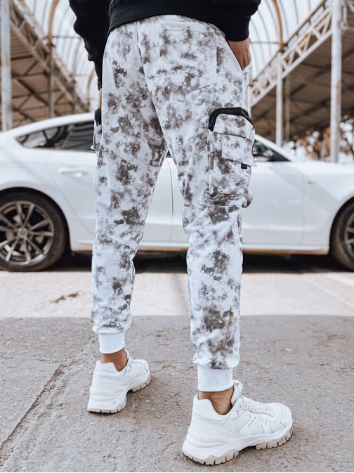 Bele cargo hlače v army dizajnu