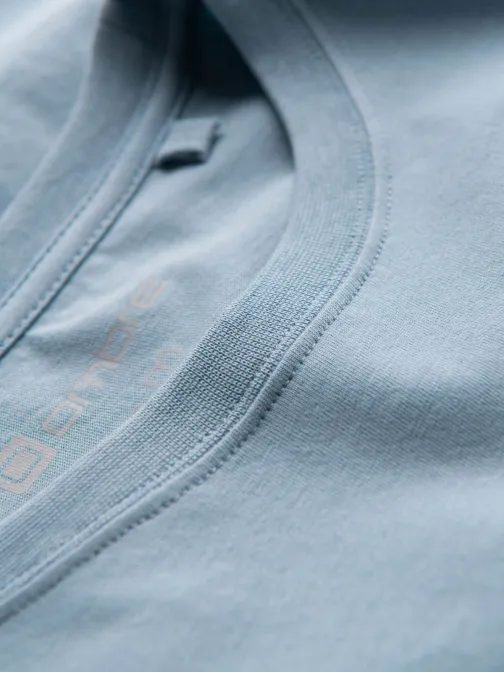 Svetlo modra majica z zanimivim potiskom V2 TSPT-0167