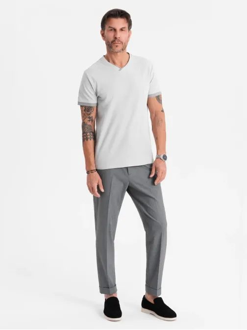 Moderna siva bombažna majica z V-izrezom V4 TSCT-0198
