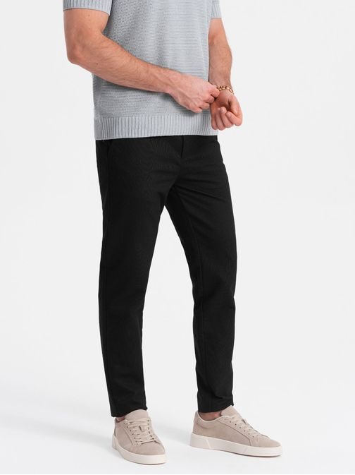 Moške črne klasične chinos hlače z nežno teksturo V5 PACP-0188
