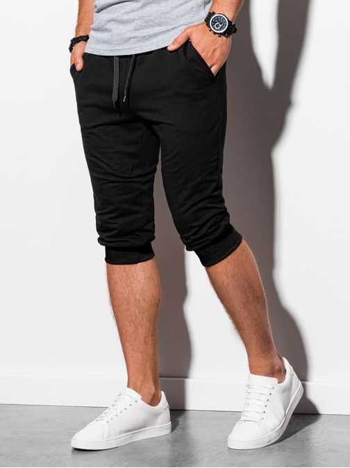 Trendovske kratke hlače v črni izvedbi P29