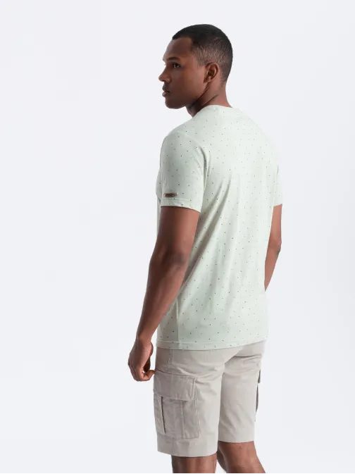 Svetlo zelena majica z barvnimi črkami V5 TSFP-0185