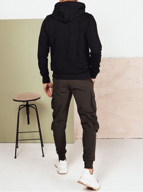 Atraktiven črn pulover s kapuco