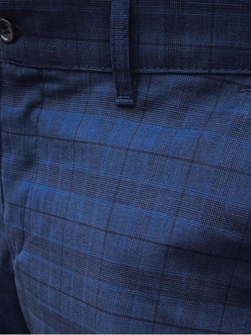 Granate hlače z drobnim karo vzorcem