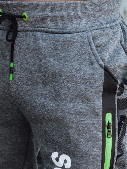 Zanimive moške trenirke z napisom v antracitni barvi