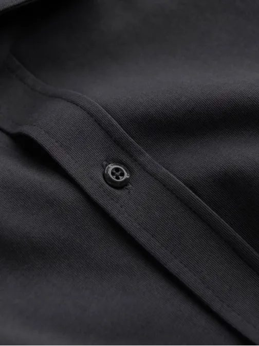 Modna grafitna srajca z našitkom V6 SHCS-0138