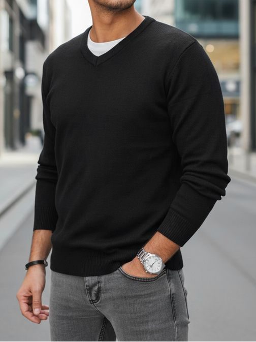 Osnovni črni moški pulover z v-izrezom