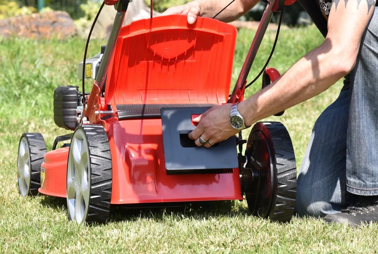 mulčovacia záslepka na kosačke hecht