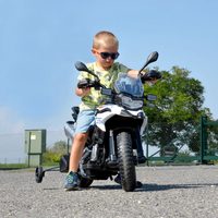 Dieťa na accu motorke  BMW F850GS
