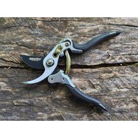 Otvorené záhradnícke nožnice 494 ADN