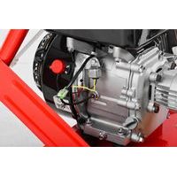 Detail motora so spínačom