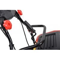 Hviezdicové matice a kľuka ovládania smeru vyhadzovania