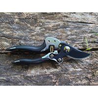 Záhradnícke nožnice 494 ADN