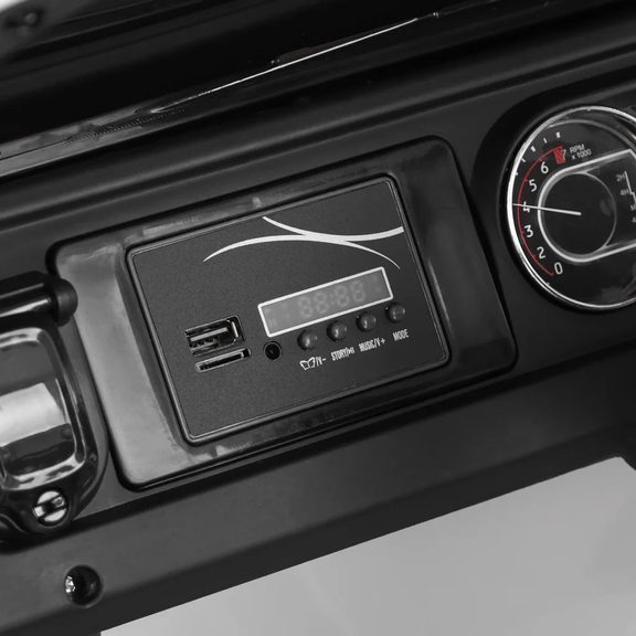 MP3 prehrávač na USB a SD kartu