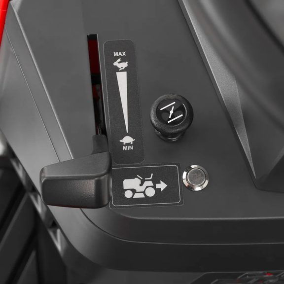 Nastavenie rýchlosti na traktore HECHT 5202 TWIN