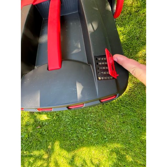 HECHT 553 SW s indikátorom naplnenia koša