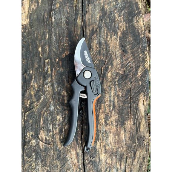 Záhradnícke nožnice 493A